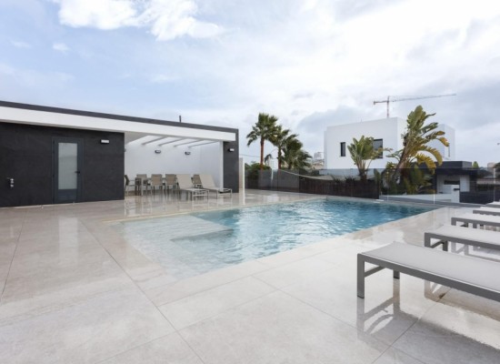 CONSTRUCCIÓN VIVIENDA DE LUJO